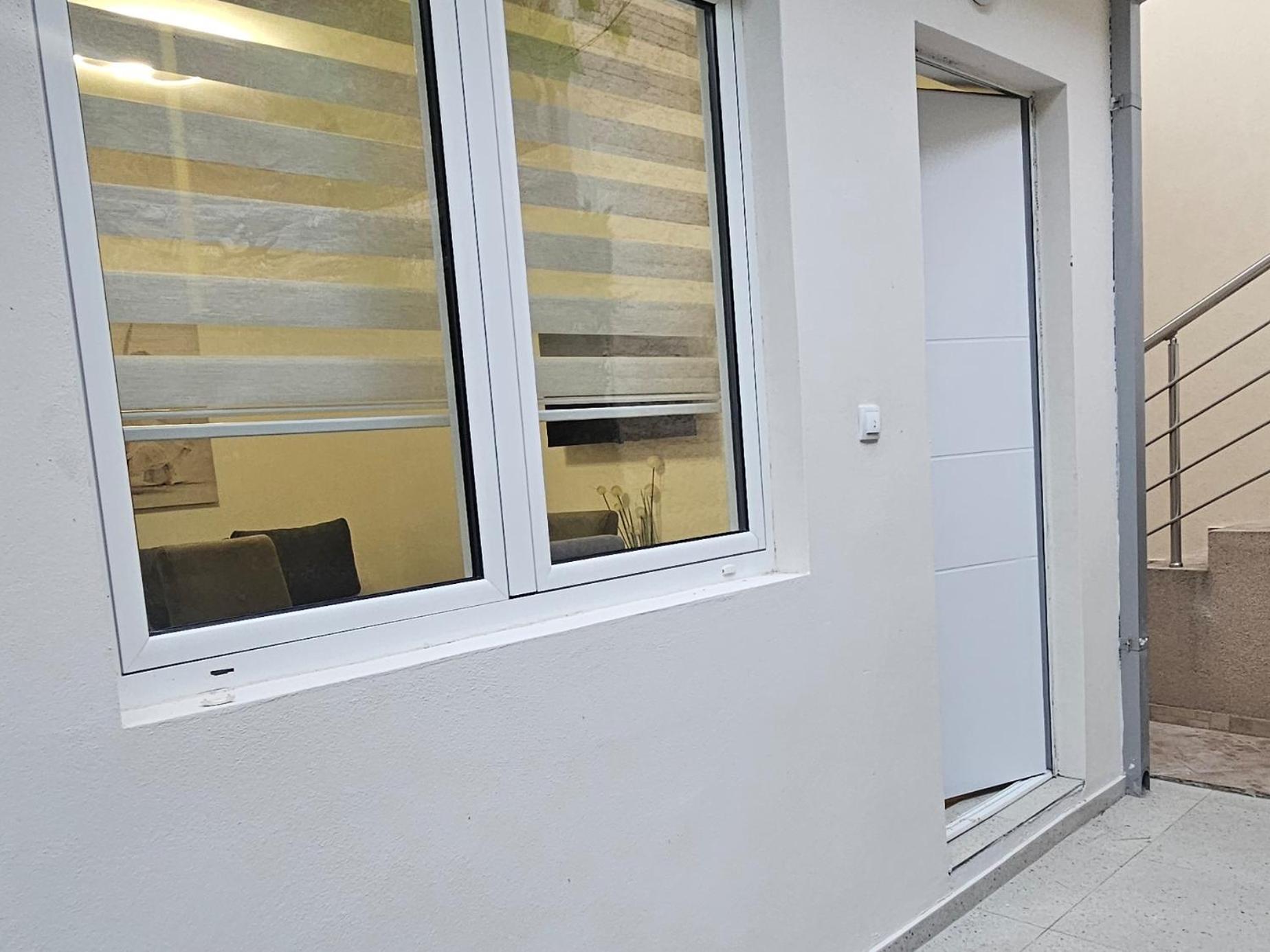 Dika Apartment بار المظهر الخارجي الصورة