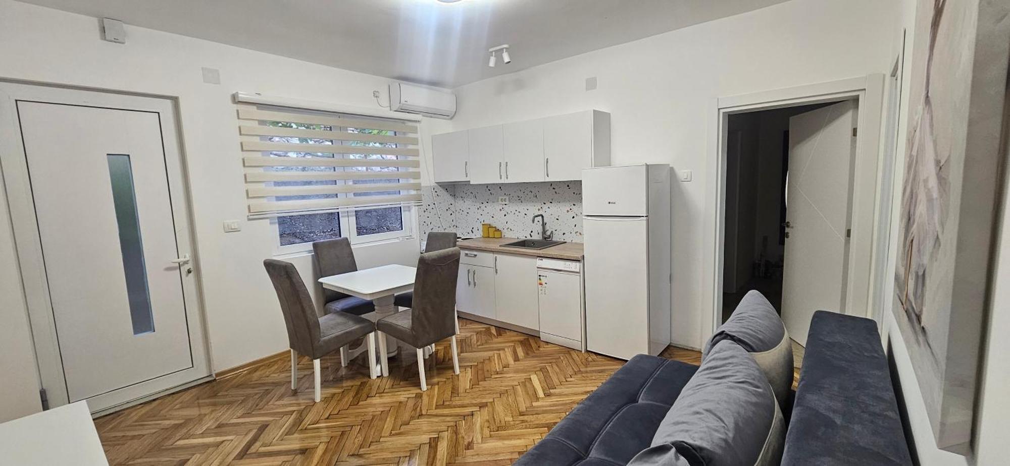 Dika Apartment بار المظهر الخارجي الصورة